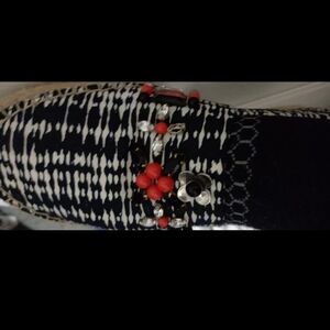 Louis Vuitton, Pre-loved Great Condition No Broken Parts.Sz81/2..